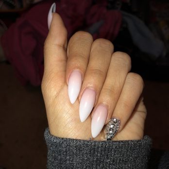 Unique Nails - Nail Salons Near Me - Floresville, Texas