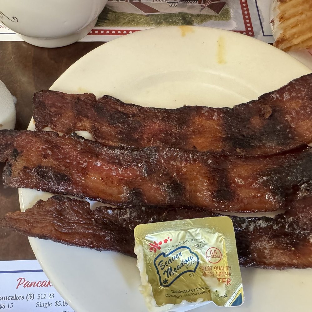 Red Cottage Restaurant - Bacon - Breakfast & Brunch Near Me - South Dennis, Massachusetts