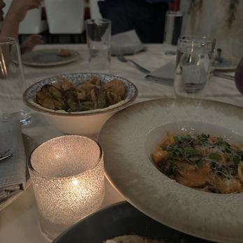 La Vie - Fried calamari - Cocktail Bars Near Me - Washington, DC, District of Columbia