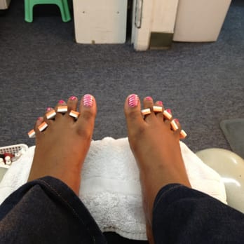 Steven's Nails - Spa pedicure w/ stripes design - Nail Salons Near Me - Oakland, California Steven's Nails - Spa pedicure w/ stripes design - Nail Salons Near Me - Oakland, California