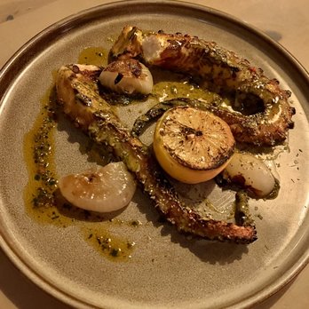 LÝRA - Greek Near Me - Chicago, Illinois