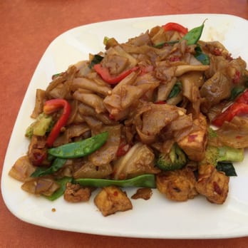 SriPraPhai Thai Restaurant - Drunken vegetarian noodle. - Thai Near Me - Woodside, New York SriPraPhai Thai Restaurant - Drunken vegetarian noodle. - Thai Near Me - Woodside, New York