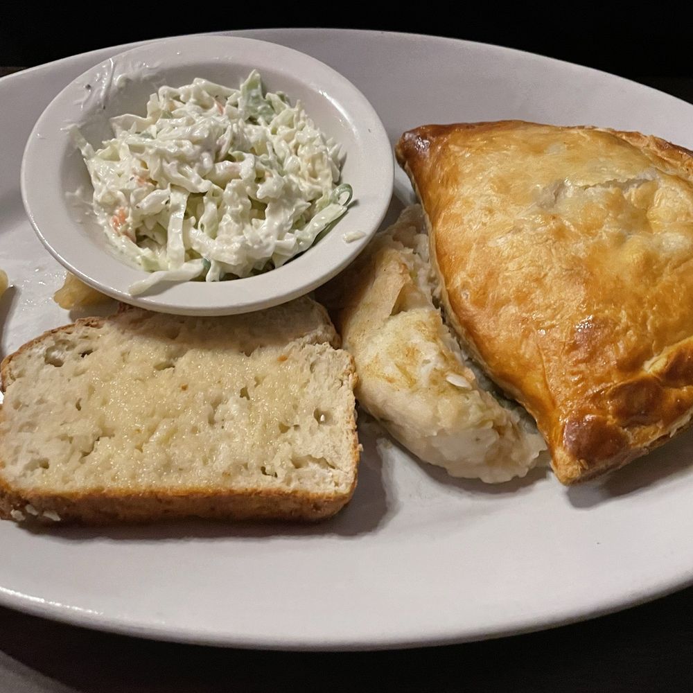 Celtic Ray Irish Pub - Breton Chicken - Irish Near Me - Punta Gorda, Florida
