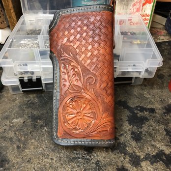 Shoe Magic - Custom biker wallet we did. This is the back. - Shoe Repair Near Me - Shelbyville, Kentucky Shoe Magic - Custom biker wallet we did. This is the back. - Shoe Repair Near Me - Shelbyville, Kentucky