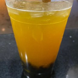 Mango green tea with boba Mango green tea with boba