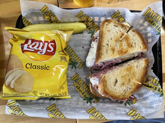 Dagwood’s Deli & Sports Bar by null