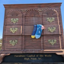 World's Largest Chest of Drawers - World's Largest Chest of Drawers, High Point