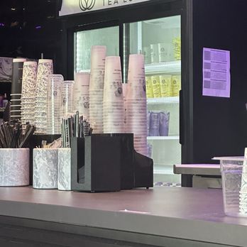 Rose Tea Lounge - Self serve with straws and napkins - Bubble Tea Near Me - Sacramento, California