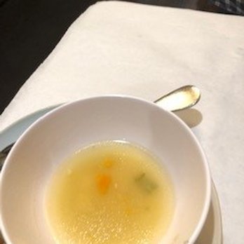 Thithi's Restaurant - Delicious chicken and veggie soup - would pay to have this recipe. - Thai Near Me - Evergreen Park, Illinois