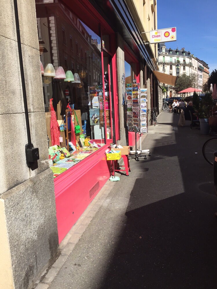 AU CHIEN BLEU Updated July 2024 Rue Leschot 11, Genève, Switzerland