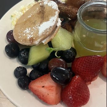American Express Centurian Lounge - The better lounge in DCA - AMEX Centurion Lounge hands down! - Airport Lounges Near Me - Arlington, Virginia