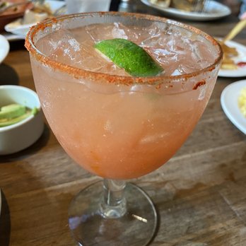 Yard House - Passion fruit margarita - New American Near Me - Honolulu, Hawaii