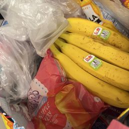Groceries Groceries