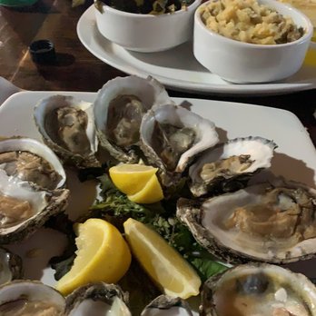 The Boathouse - Oysters / lobster - Seafood Near Me - St Augustine, Florida The Boathouse - Oysters / lobster - Seafood Near Me - St Augustine, Florida