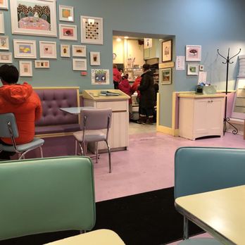 Sweet Mandy B's - Pastel colors - Bakeries Near Me - Chicago, Illinois