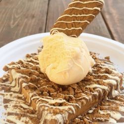 Lumi’s Crepes