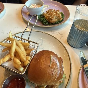 Makers Union - Frickin' Good Fried Chicken Sandwich, Maryland Crab Cake - American Near Me - Chantilly, Virginia Makers Union - Frickin' Good Fried Chicken Sandwich, Maryland Crab Cake - American Near Me - Chantilly, Virginia