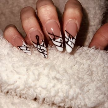Highland Nails & Spa - Nail Salons Near Me - Austin, Texas