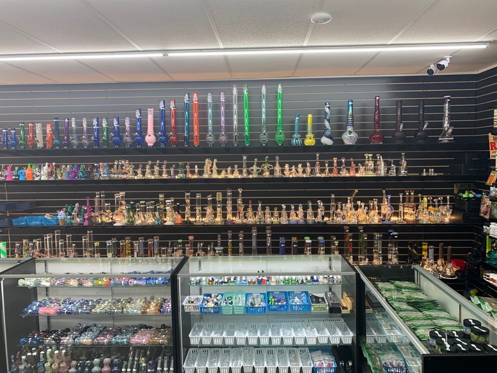 H TOWN SMOKE AND VAPE SHOP Updated September 2024 13 Reviews 6603