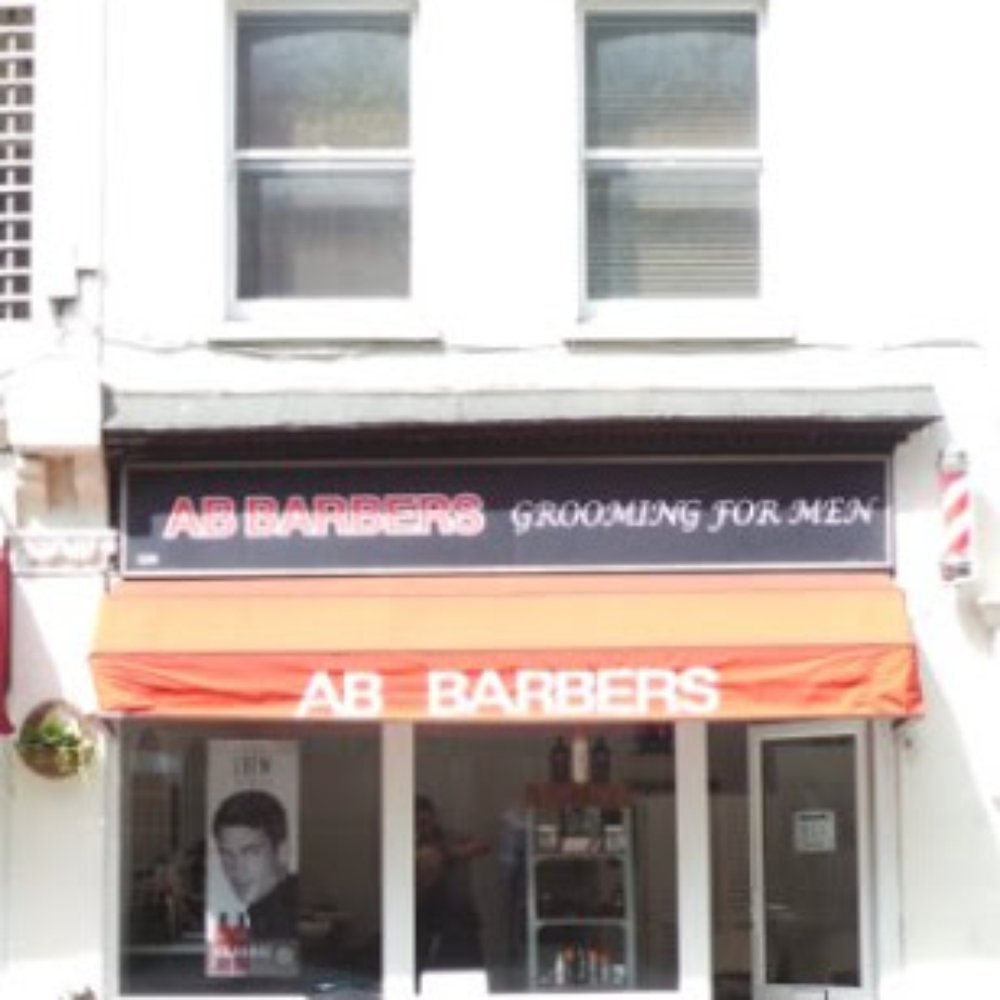 A B Barbers - Barbers Near Me - London, XGL