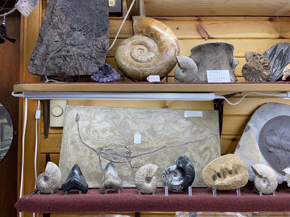 K & M JEWELERS Updated October 2024 20613 US Highway 85, Deadwood