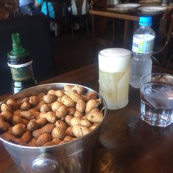 Frontera - Free peanuts on each table