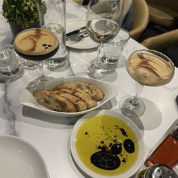 Espresso martini and bread