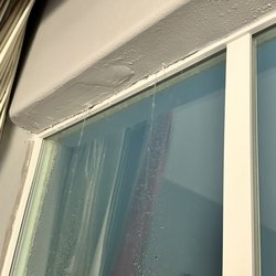 Holiday Inn Abilene - North College Area - Leaking window