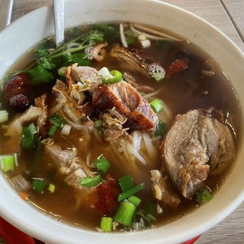 Baramee Thai Restaurant - Duck Noodle Soup - Thai Near Me - San Pedro, California Baramee Thai Restaurant - Duck Noodle Soup - Thai Near Me - San Pedro, California