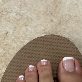 Merry Nails & Spa - Each line is crooked and wavy - Nail Salons Near Me - Tracy, California