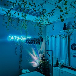 Gaja Boheme - Massage, Sanctuary, Crystal Bowls, Crystal Light Bed