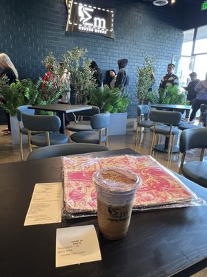 Em Coffee House by null