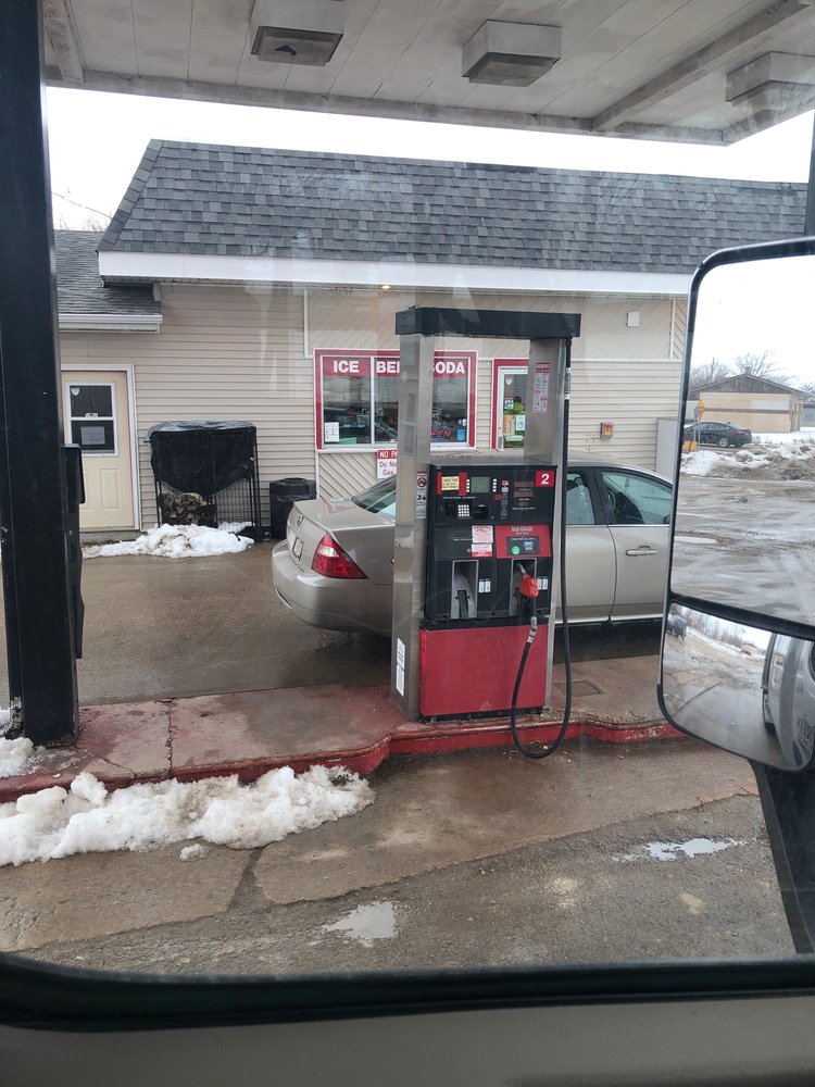 CEDAR COUNTRY STORE Updated April 2024 2250 Hwy 30, Lowden, Iowa Convenience Stores