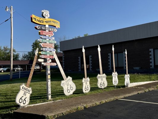 Munger Moss Motel by null