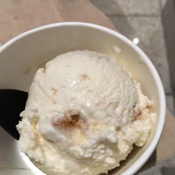 Salt & Straw - Wildflower honey with ricotta lace cookies- yum! - Ice Cream & Frozen Yogurt Near Me - Seattle, Washington