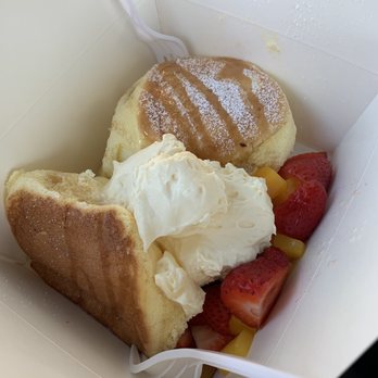 Miss Cheese Tea Cafe - Strawberry and mango soufflé pancake - Bubble Tea Near Me - Pasadena, California