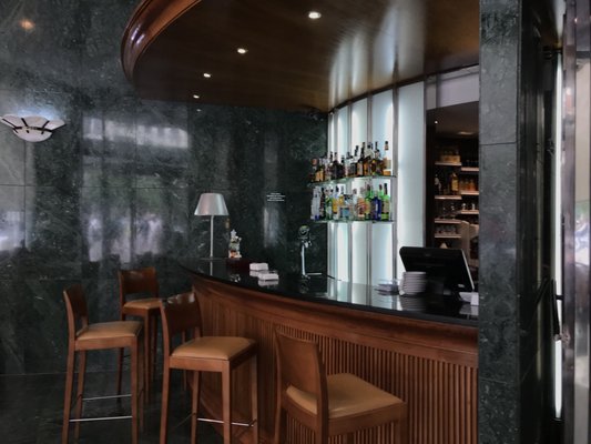 Meliá Plaza by null