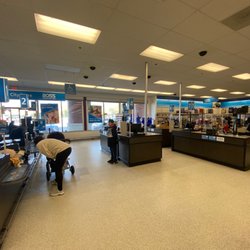 Ross Dress for Less - 6 lanes
