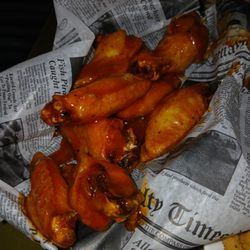 Green Iguana Bar & Grill - Peach bourbon wings