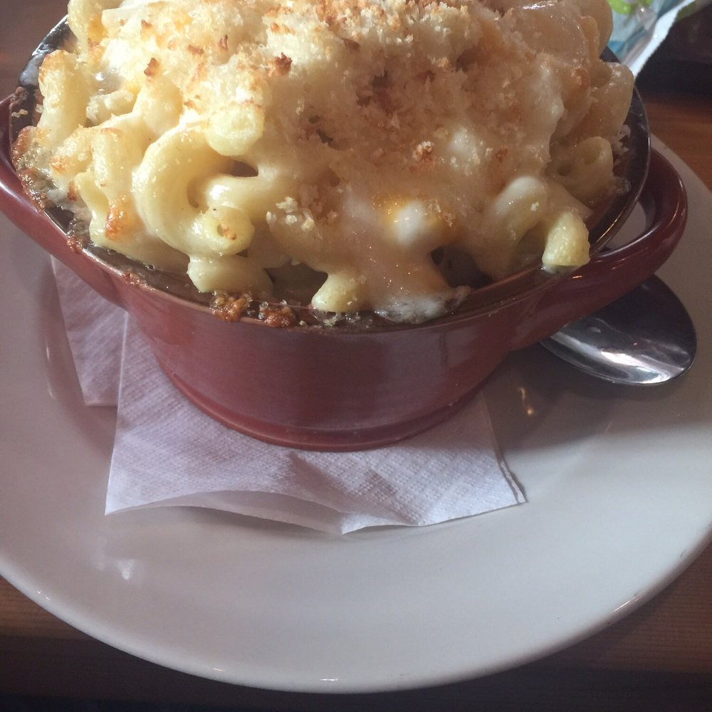 Green Leafe Cafe - Huge Mac n Cheese - Pubs Near Me - Williamsburg, Virginia