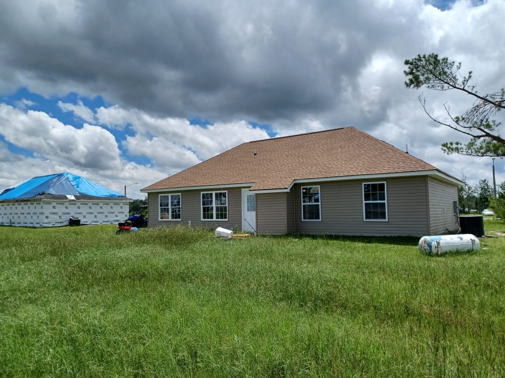 Slide of Professional Roofing Solutions