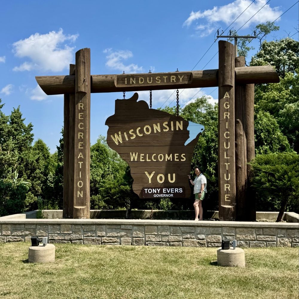 State Of Wisconsin - 07.05.25 borders Minnesota to the west, Iowa to the southwest, Illinois to the south, Lake Michigan to the east - Landmarks & Historical Buildings Near Me - Madison, Wisconsin