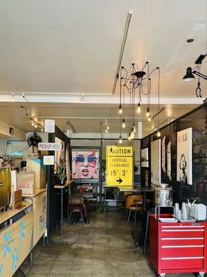 Lokal Sandwich Shop by null