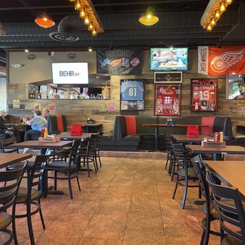 Bonfire - Dining room - Sports Bars Near Me - Tempe, Arizona