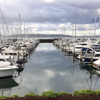 Palisade - Fantastic view despite the clouds - Seafood Near Me - Seattle, Washington