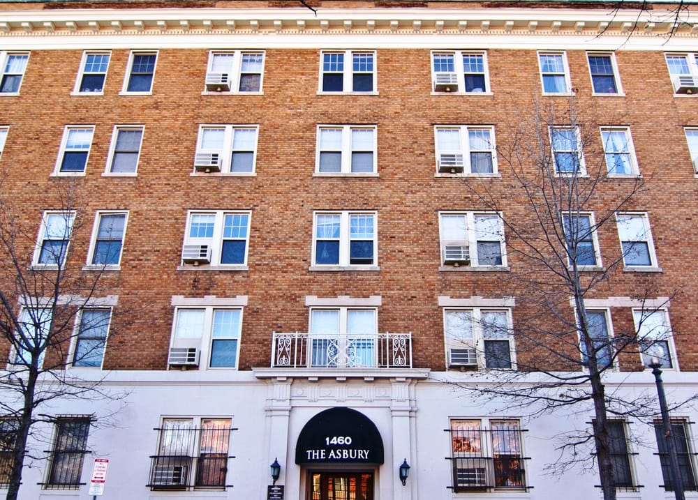 THE ASBURY APARTMENTS Updated August 2024 35 Photos 1460 Irving