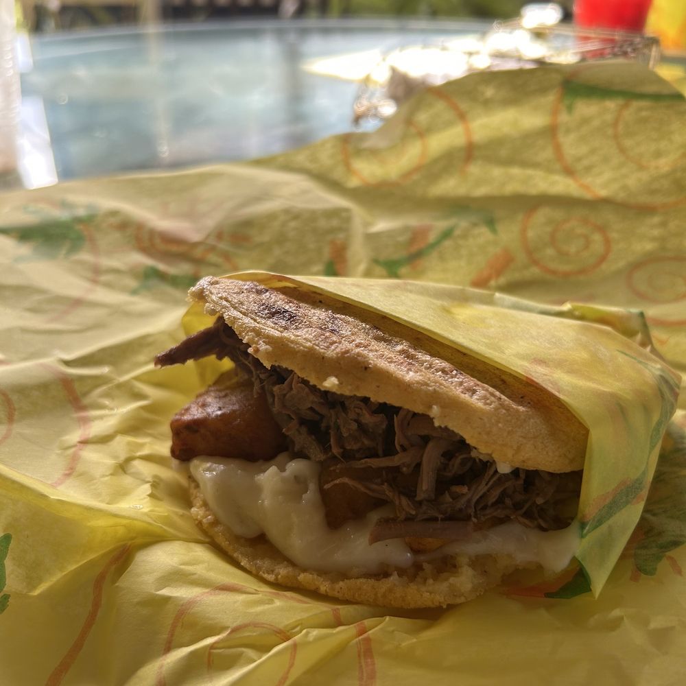 Rico Arepa - Steak arepa with grilled plantains and cheese - Venezuelan Near Me - Manatí, Puerto Rico Rico Arepa - Steak arepa with grilled plantains and cheese - Venezuelan Near Me - Manatí, Puerto Rico