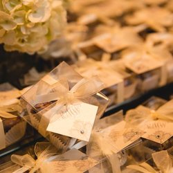 Calligraphy by Bela - Candy Tags