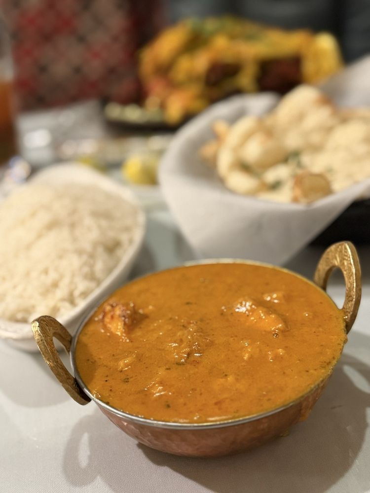 Himalayan Restaurant Logo