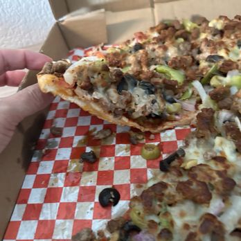 Dan's Pizza - This is the hand-tossed now?! I'm done. Never again. RIP Dan's Pizza. - Pizza Near Me - Webster, Texas Dan's Pizza - This is the hand-tossed now?! I'm done. Never again. RIP Dan's Pizza. - Pizza Near Me - Webster, Texas